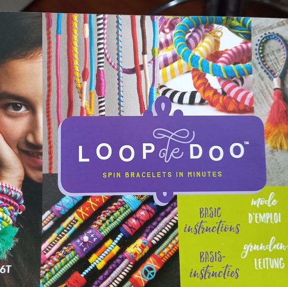 Giftable Loopdedoo Spinning Loom - Picture 3 of 5
